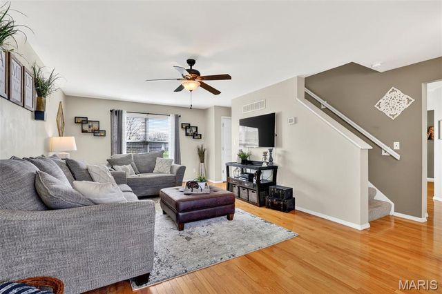 1133 Oakley Lane, Lake St Louis, MO 63367