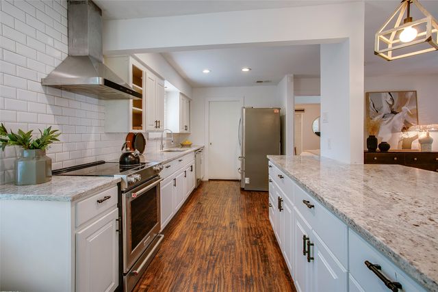 714 Winchester Drive, Richardson, TX 75080