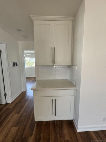 3222 Collier Ave., San Diego, CA 92116