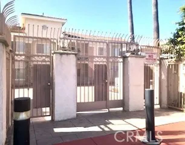 17888 Alburtis, Artesia, CA 90701