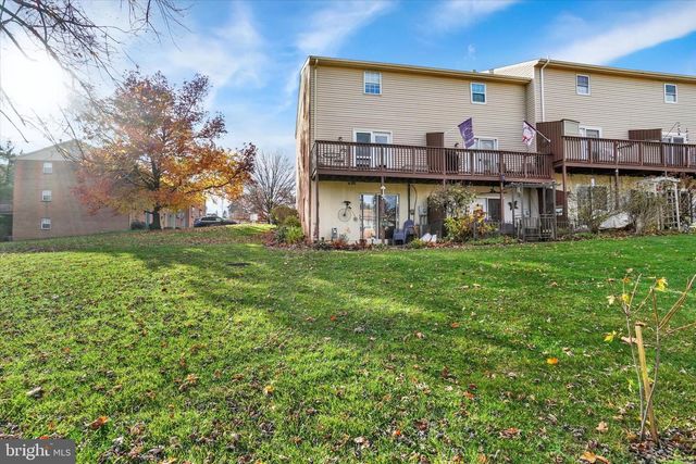 377 WELDON DR, York, PA 17404