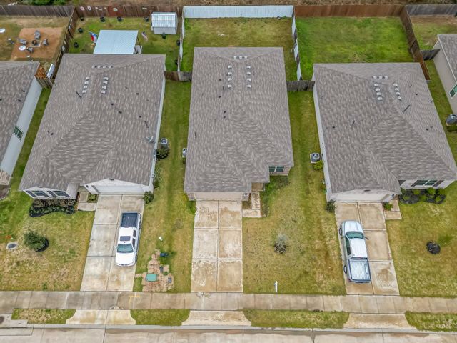 9921 Spring Creek Road, Cleveland, TX 77327