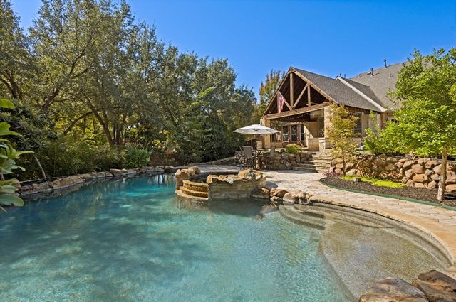 1729 Watersedge Drive, Mckinney, TX 75072