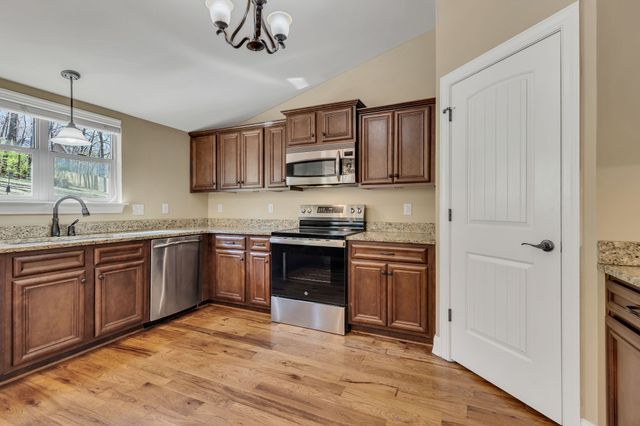 2002 Sunny Side Dr, Brentwood, TN 37027