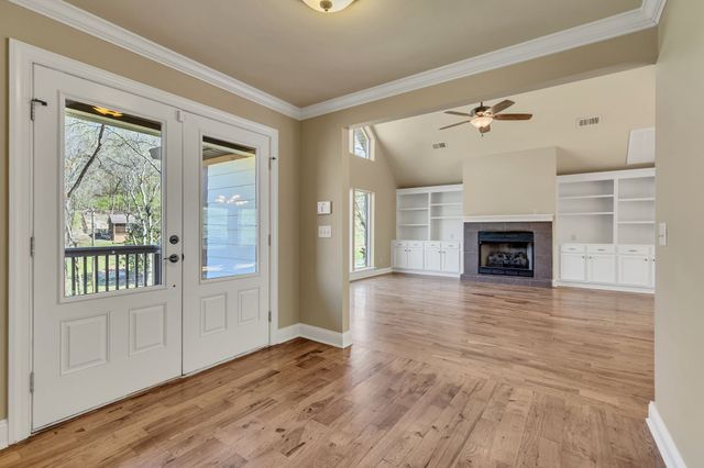 2002 Sunny Side Dr, Brentwood, TN 37027