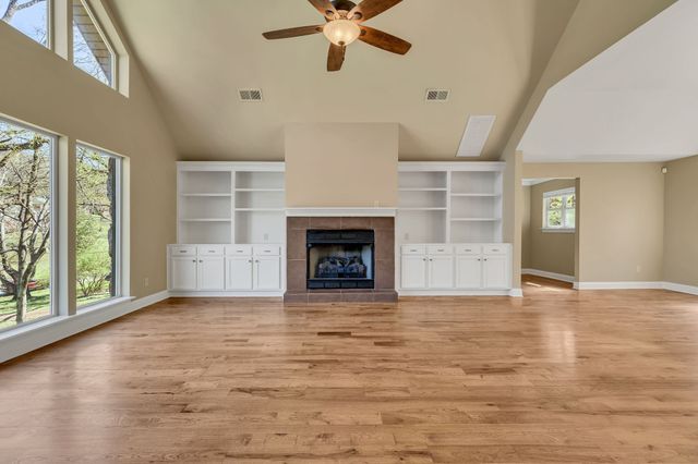 2002 Sunny Side Dr, Brentwood, TN 37027