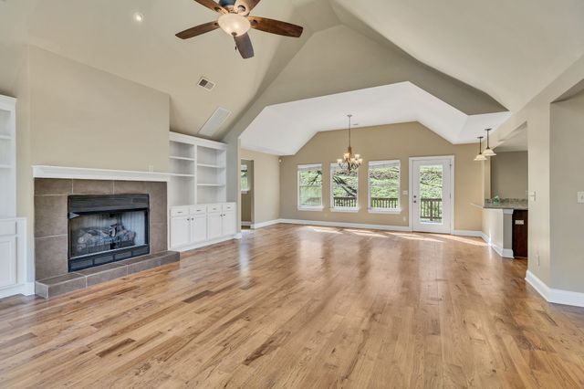 2002 Sunny Side Dr, Brentwood, TN 37027