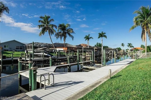 1110 SE 23rd ST, Cape Coral, FL 33990