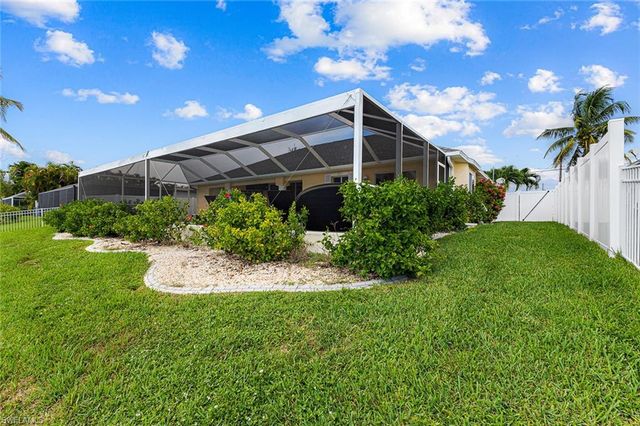 1110 SE 23rd ST, Cape Coral, FL 33990