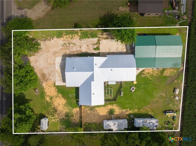 5902 N Main Street, Taylor, TX 76574