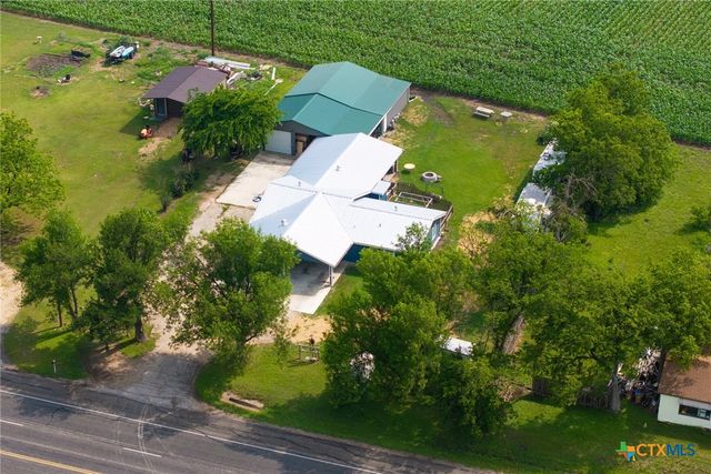 5902 N Main Street, Taylor, TX 76574