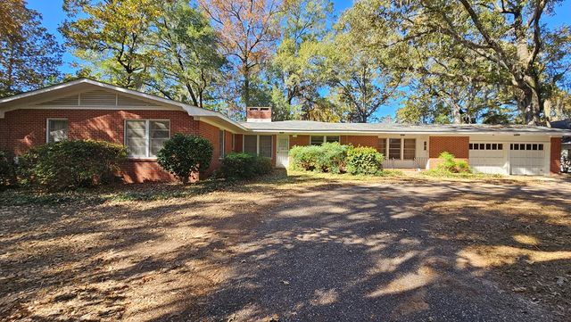 202 Squirrel Drive, Ozark, AL 36360