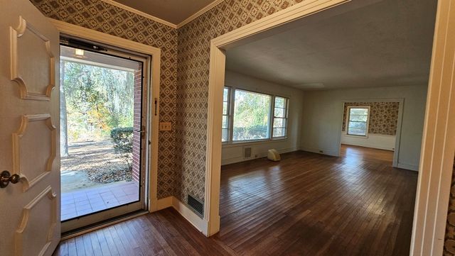 202 Squirrel Drive, Ozark, AL 36360