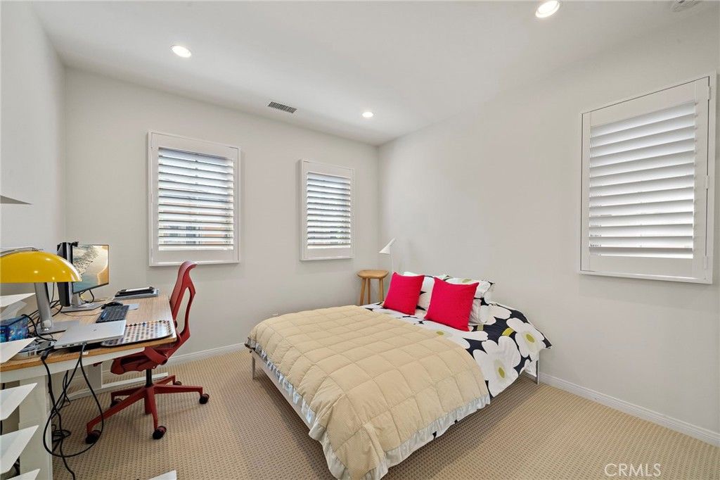 Image 22 of property listing at 58 Bianco, Irvine, CA 92618