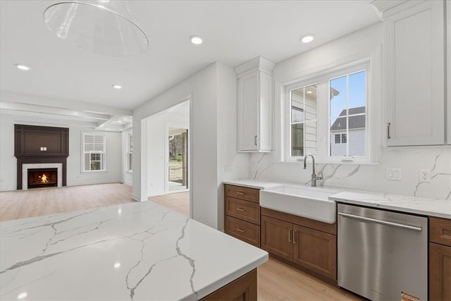 291 McMurray Road, Upper St Clair, PA 15241