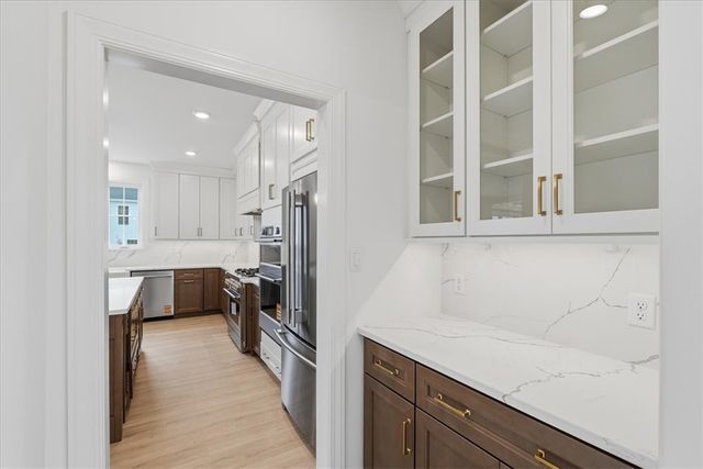 291 McMurray Road, Upper St Clair, PA 15241