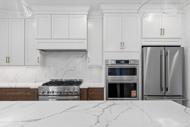 291 McMurray Road, Upper St Clair, PA 15241