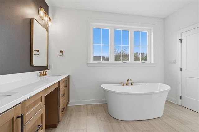 291 McMurray Road, Upper St Clair, PA 15241