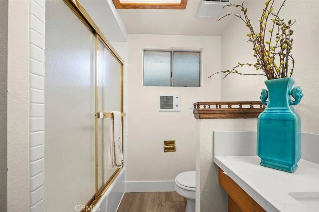 1221 W 10th Street, Corona, CA 92882