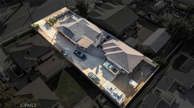 1221 W 10th Street, Corona, CA 92882