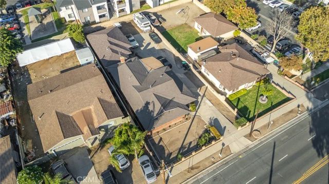 1221 W 10th Street, Corona, CA 92882
