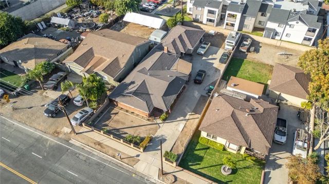 1221 W 10th Street, Corona, CA 92882
