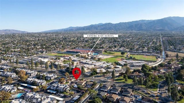 1221 W 10th Street, Corona, CA 92882