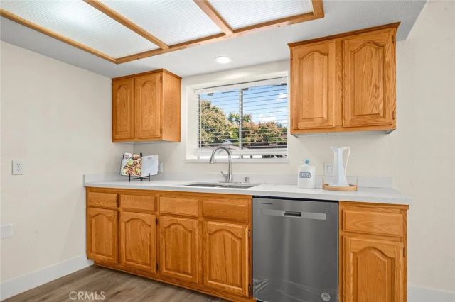 1221 W 10th Street, Corona, CA 92882