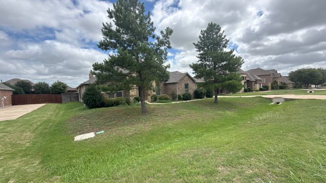 1300 Twisting Wind Drive, Fort Worth, TX 76052