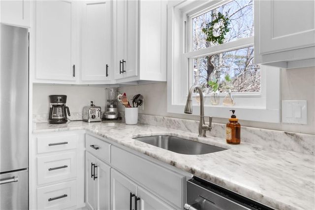 295 Starcross Lane, Jasper, GA 30143