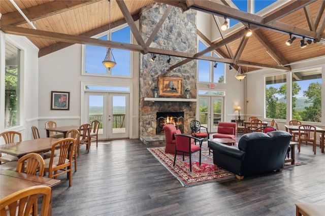 295 Starcross Lane, Jasper, GA 30143