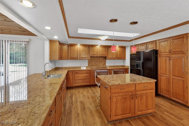 9605 Lismore Lane, Mentor, OH 44060