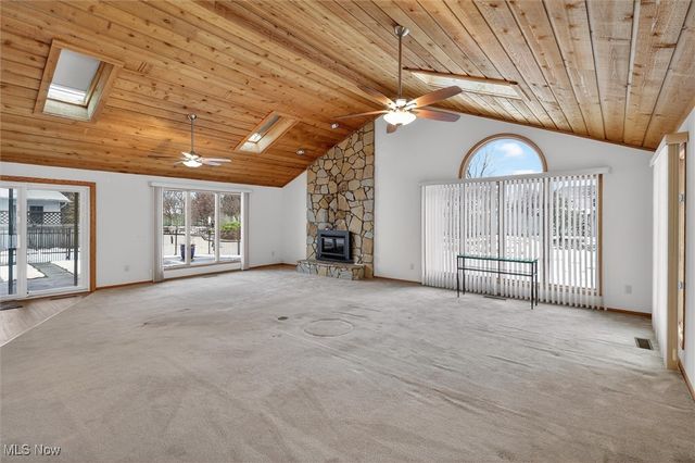 9605 Lismore Lane, Mentor, OH 44060