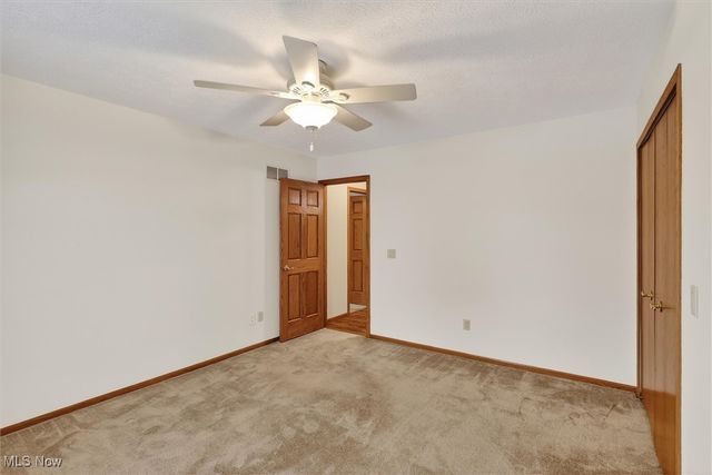 9605 Lismore Lane, Mentor, OH 44060