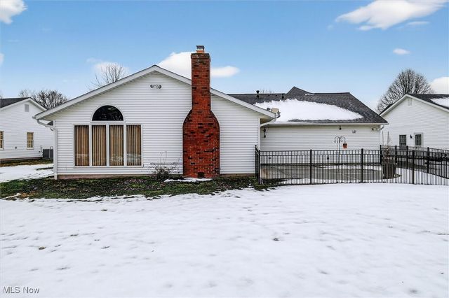 9605 Lismore Lane, Mentor, OH 44060