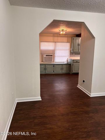 6933 CHICASAW Avenue, Jacksonville, FL 32210