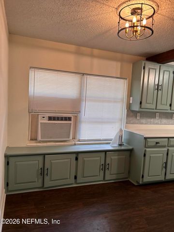6933 CHICASAW Avenue, Jacksonville, FL 32210