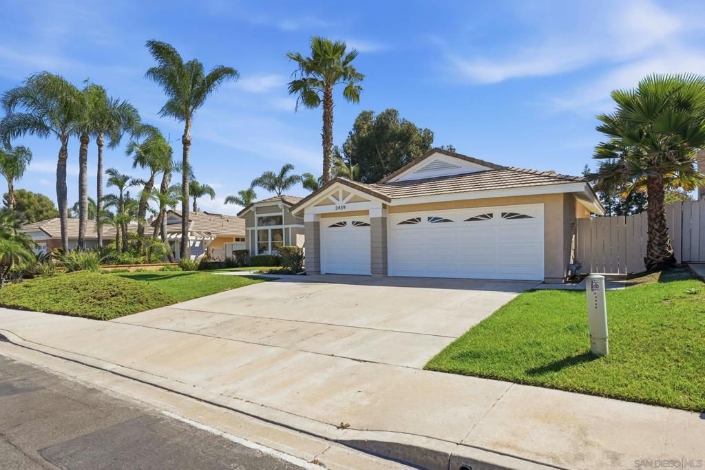 Image 2 of property listing at 3439 Northwood Dr., Oceanside, CA 92058