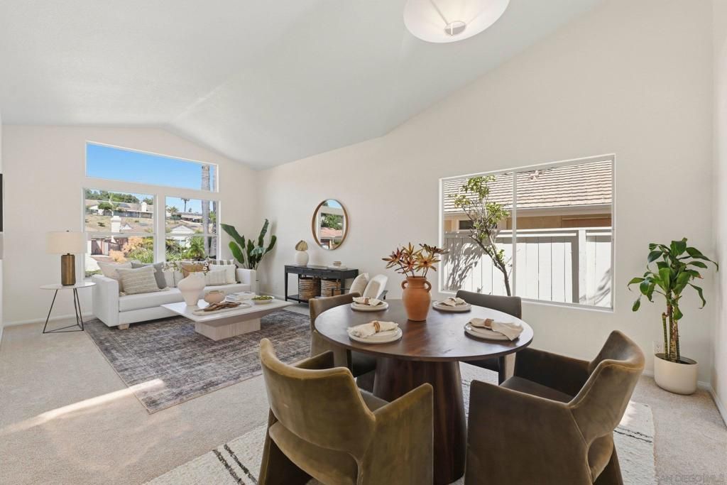 Image 5 of property listing at 3439 Northwood Dr., Oceanside, CA 92058