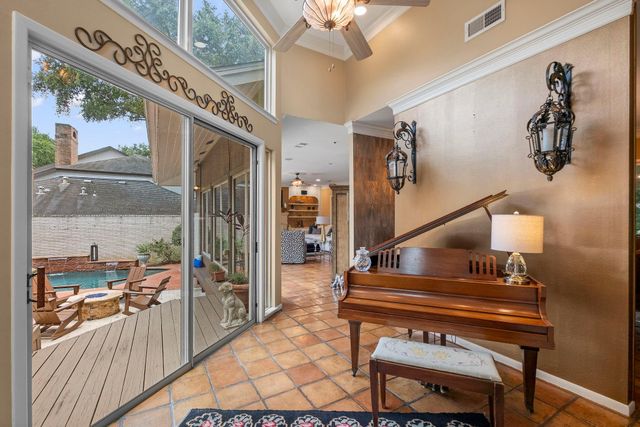 726 Montclair Boulevard, Sugar Land, TX 77478