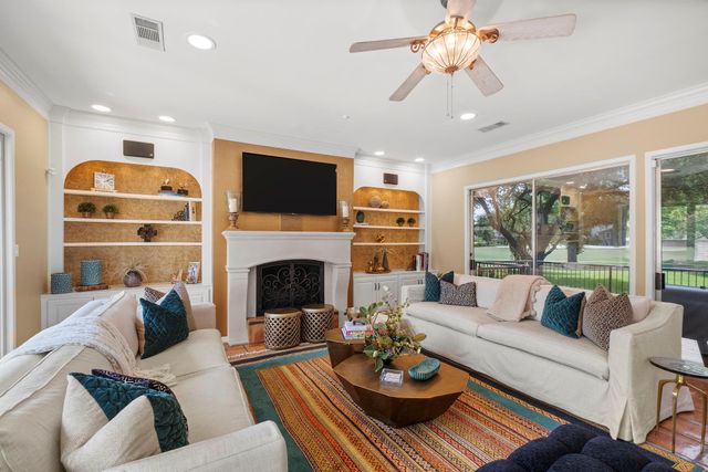 726 Montclair Boulevard, Sugar Land, TX 77478