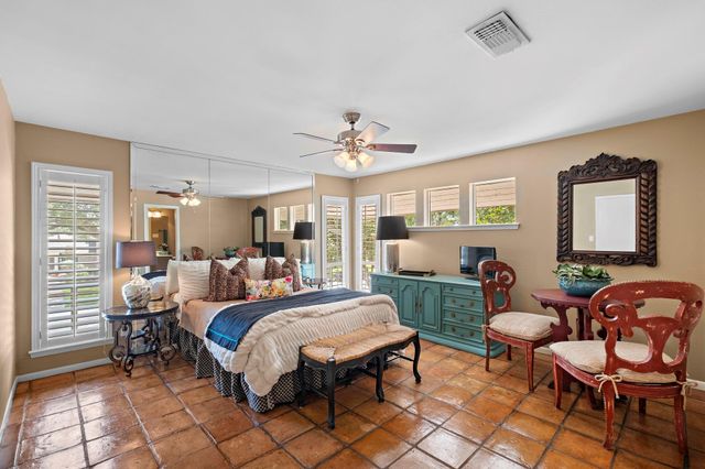 726 Montclair Boulevard, Sugar Land, TX 77478