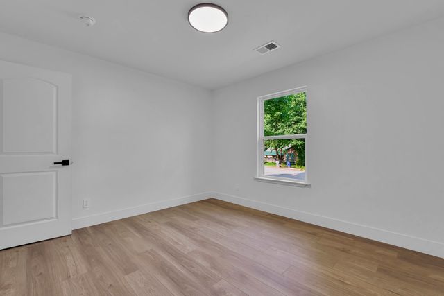 208 Seven Oaks Lane, Spartanburg, SC 29301