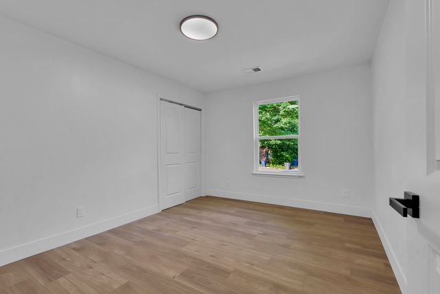 208 Seven Oaks Lane, Spartanburg, SC 29301