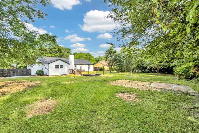 208 Seven Oaks Lane, Spartanburg, SC 29301