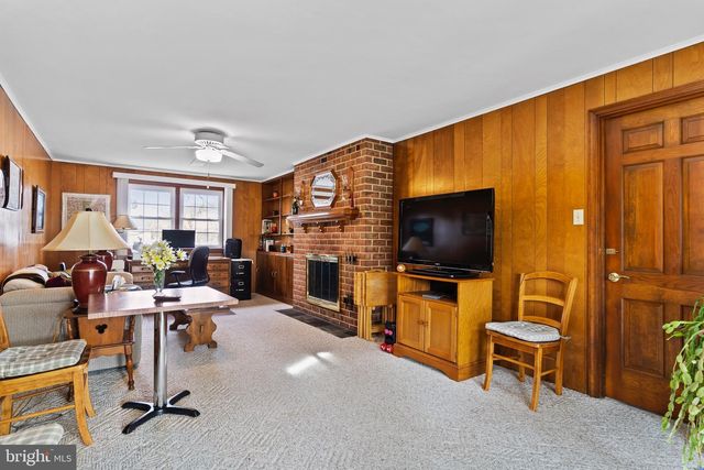 4603 DANBURY RD, Harrisburg, PA 17109