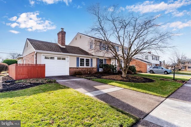 4603 DANBURY RD, Harrisburg, PA 17109