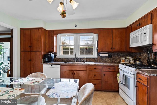 4603 DANBURY RD, Harrisburg, PA 17109