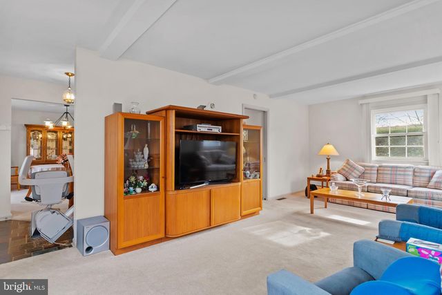 4603 DANBURY RD, Harrisburg, PA 17109