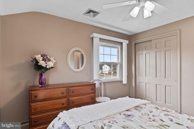 4603 DANBURY RD, Harrisburg, PA 17109